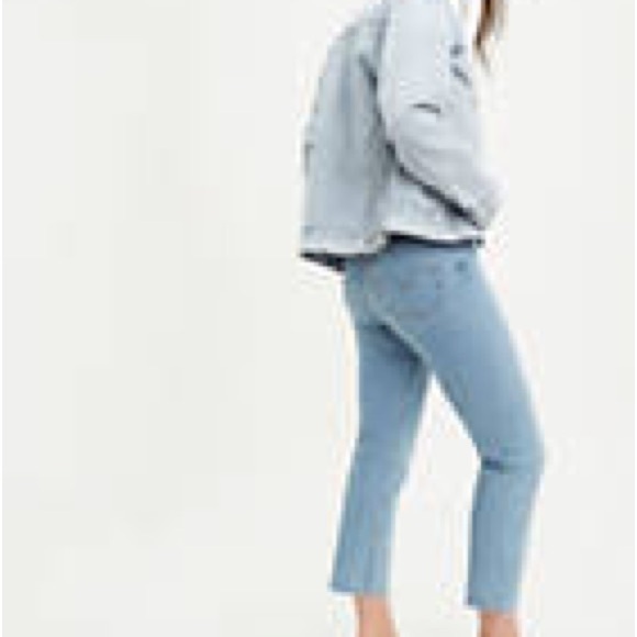 Levi's Wedgie Fit Straight Women's Jeans - Picture 3 of 8